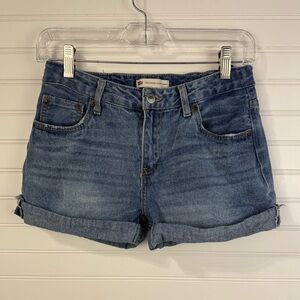 Levi’s girls shortie denim, roll cuff shorts. Size 16
